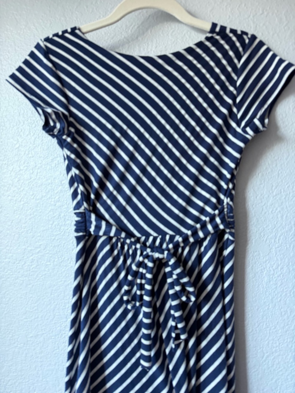 Gilli Jersey Faux Wrap Dress, EUC, Small - Picture 9 of 9